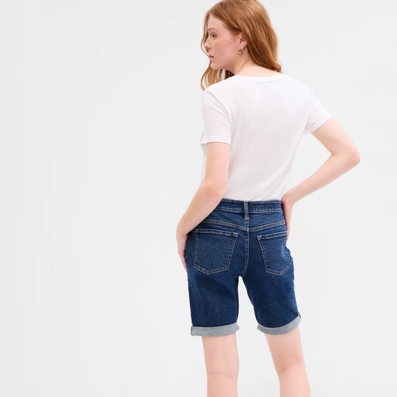 GAP Denim 9” Bermuda Shorts - Picture 1 of 8